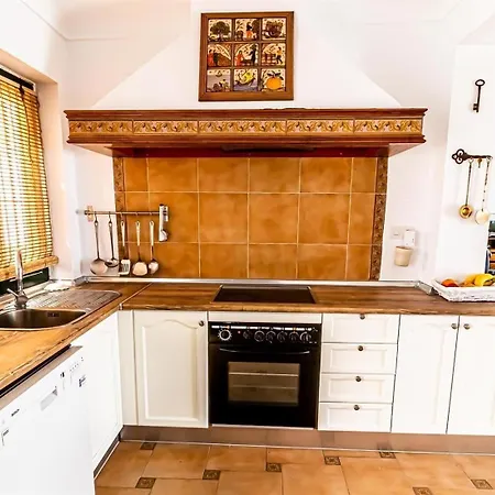 Hacienda El Corchuelo En Holiday home