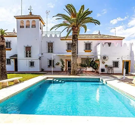 Holiday home Hacienda El Corchuelo En
